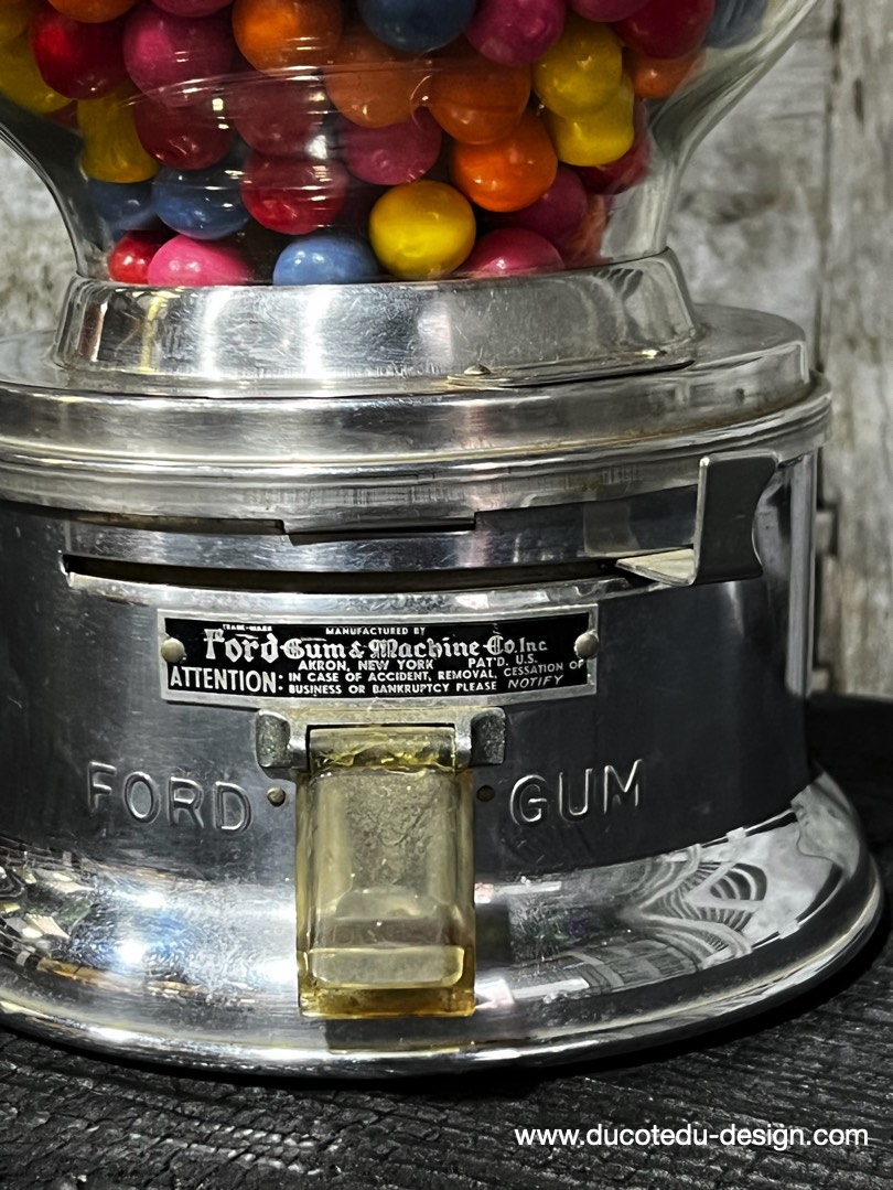 Distributeur à bonbon Ford Ball Gum 1950 – Image 6