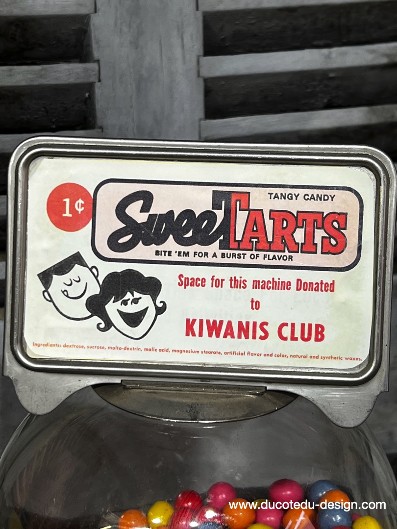 Distributeur à bonbon Ford Ball Gum 1950 – Image 4