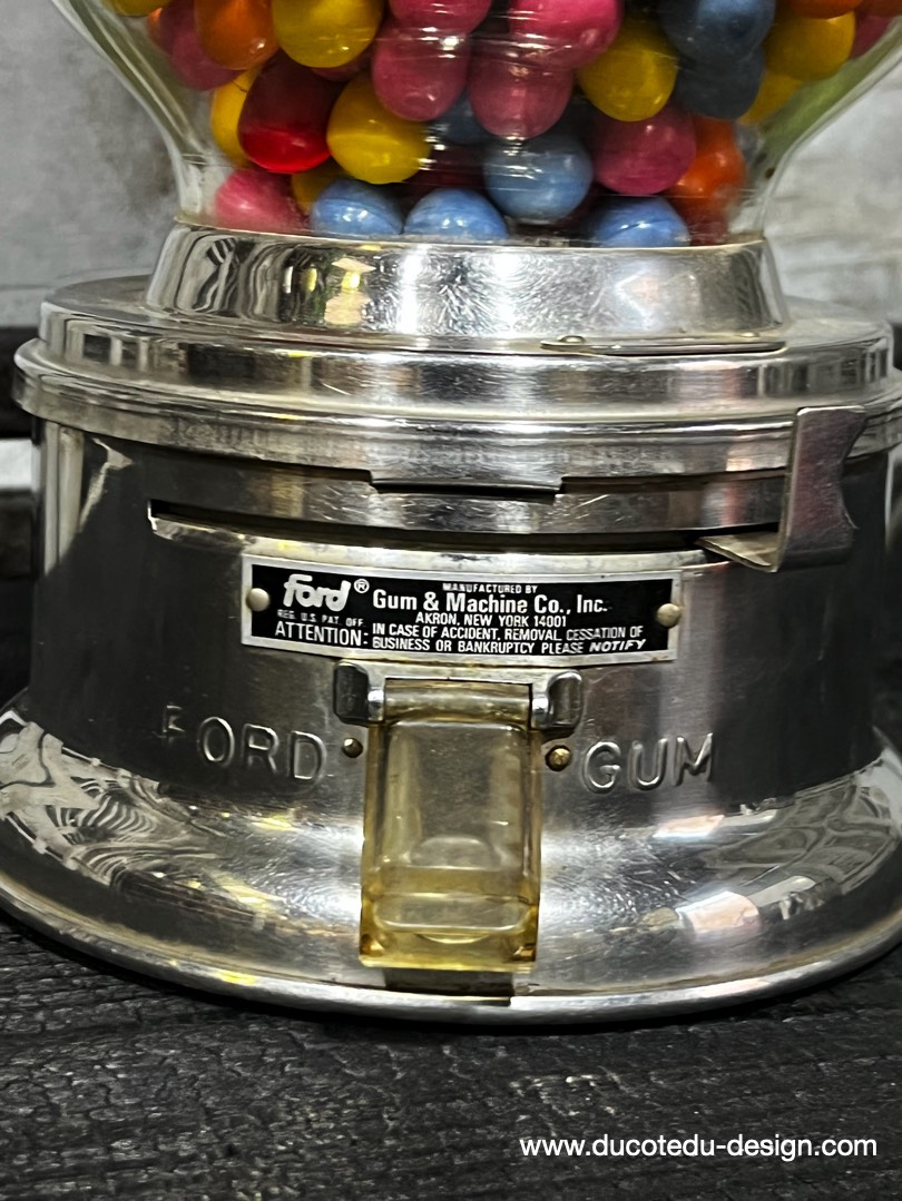 Distributeur à bonbon Ford Ball Gum 1950 – Image 6
