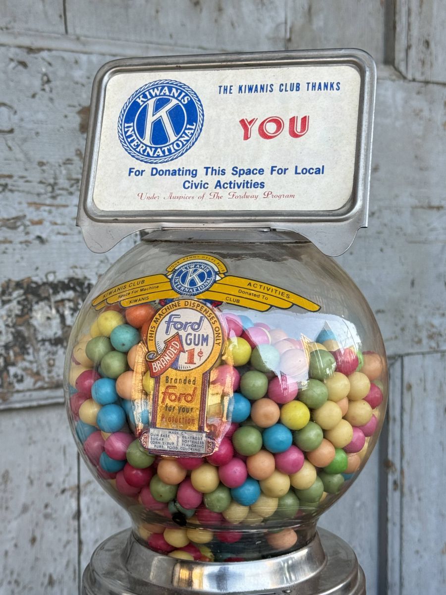 Distributeur à bonbon Ford Ball Gum 1950 hard candy – Image 9
