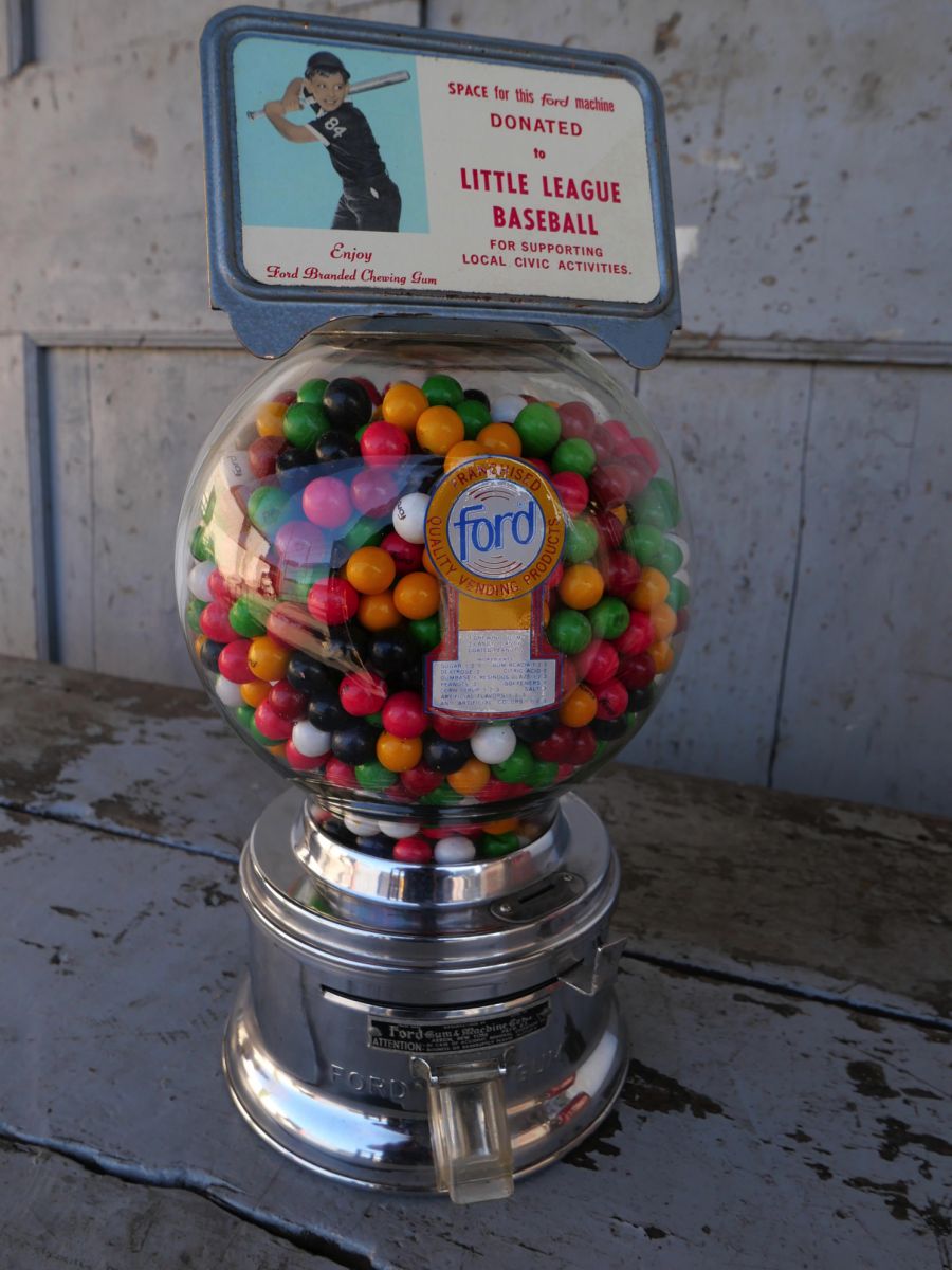 Distributeur à bonbon Ford Ball Gum 1950 hard candy – Image 9
