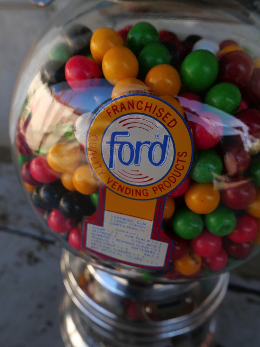 Distributeur à bonbon Ford Ball Gum 1950 hard candy – Image 5