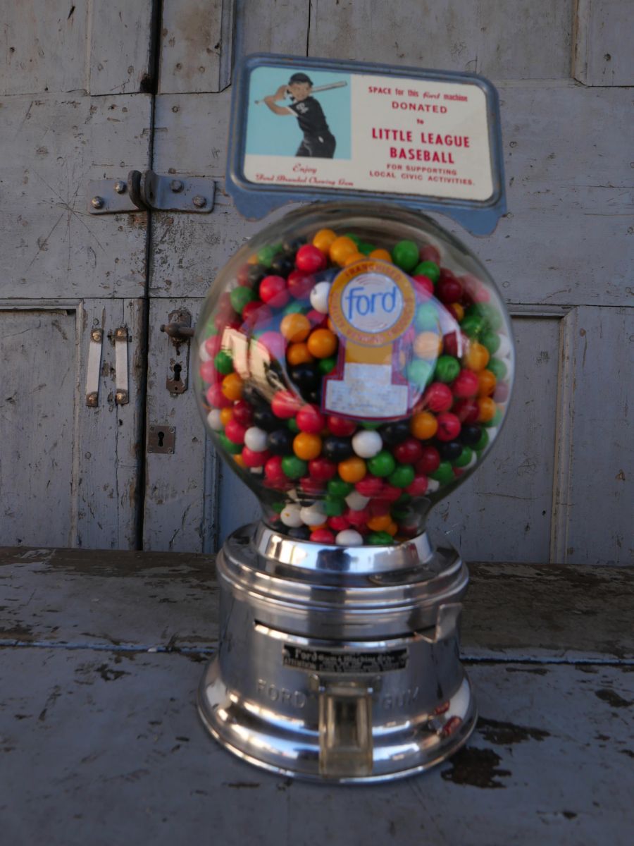 Distributeur à bonbon Ford Ball Gum 1950 hard candy – Image 8