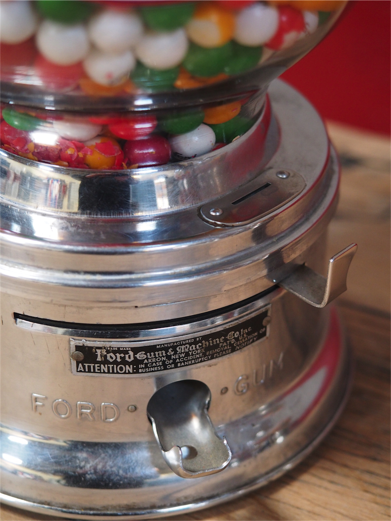 Distributeur à bonbon Ford Ball Gum 1950 Jaycees – Image 7