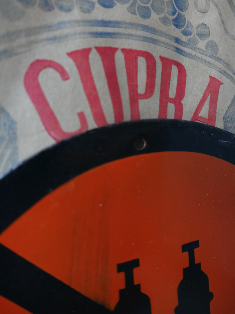 Grande plaque emaillee signalitique usine russe bouteilles – Image 3