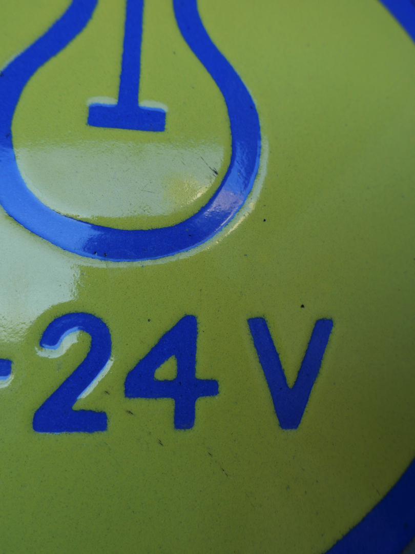 Plaque emaillee signalitique usine russe jaune ampoule – Image 4