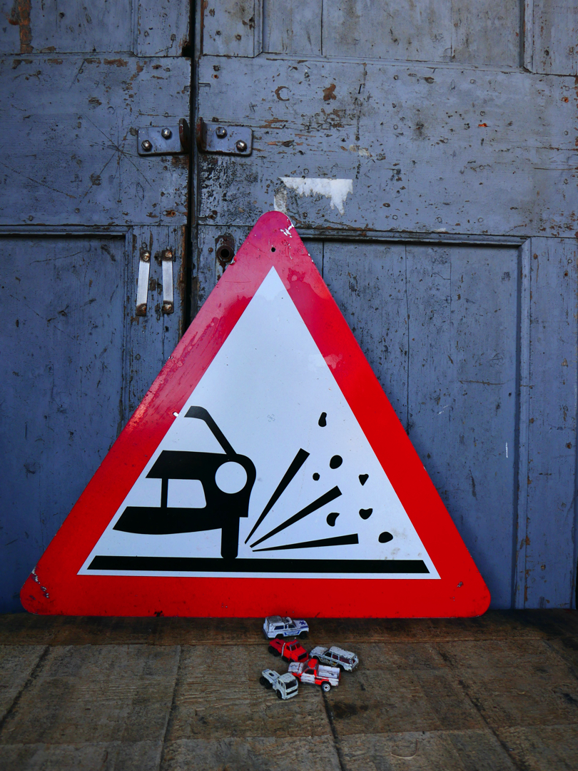 ancien panneau de signalisation Suisse danger – Image 2