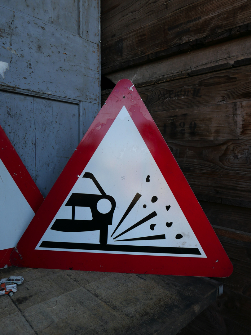 ancien panneau de signalisation Suisse danger – Image 7