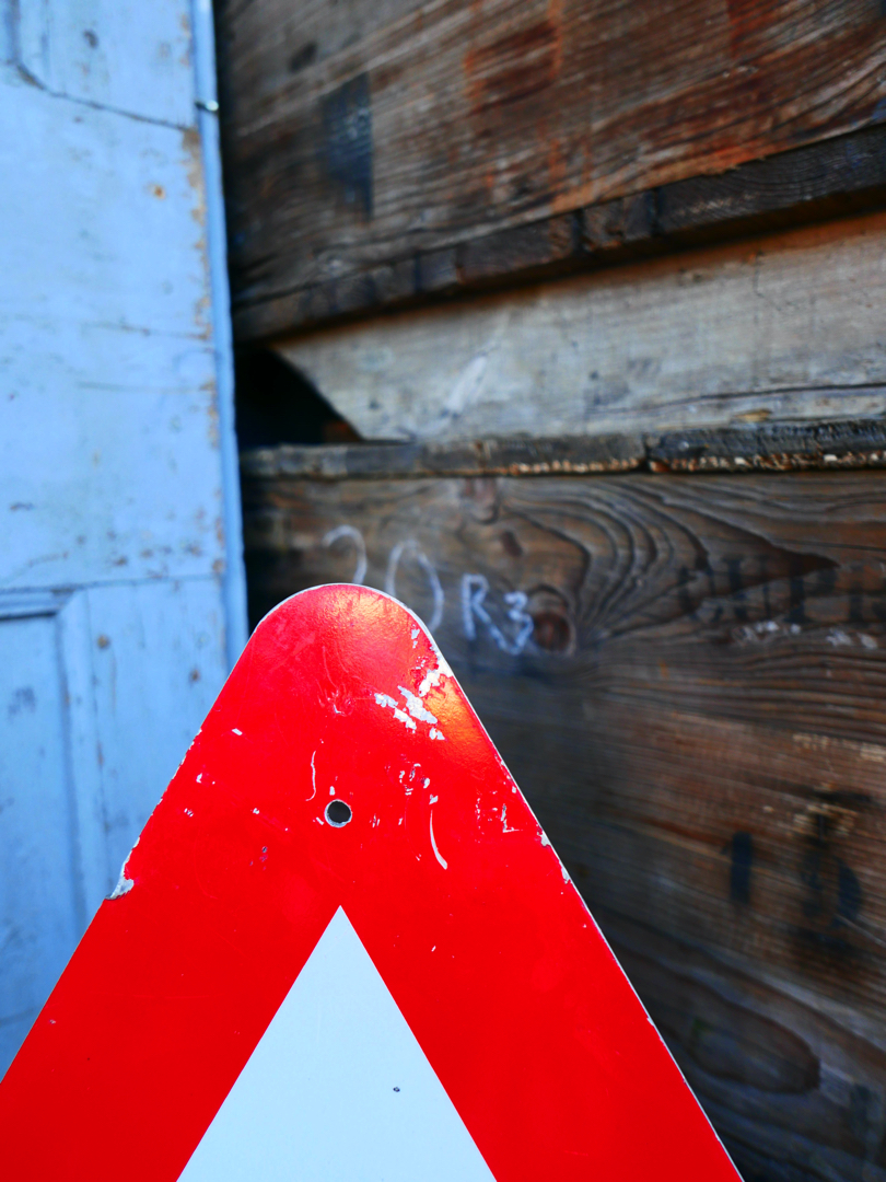 ancien panneau de signalisation Suisse danger – Image 3