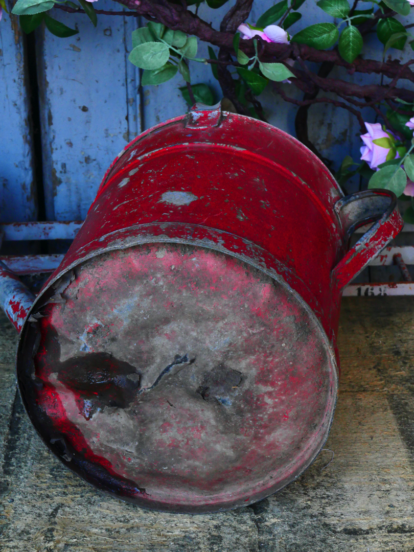 Arrosoir en zinc rouge – Image 7