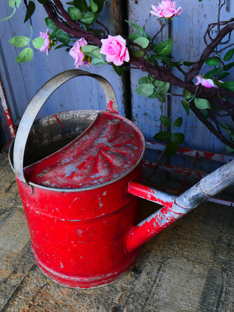 Arrosoir en zinc rouge – Image 4