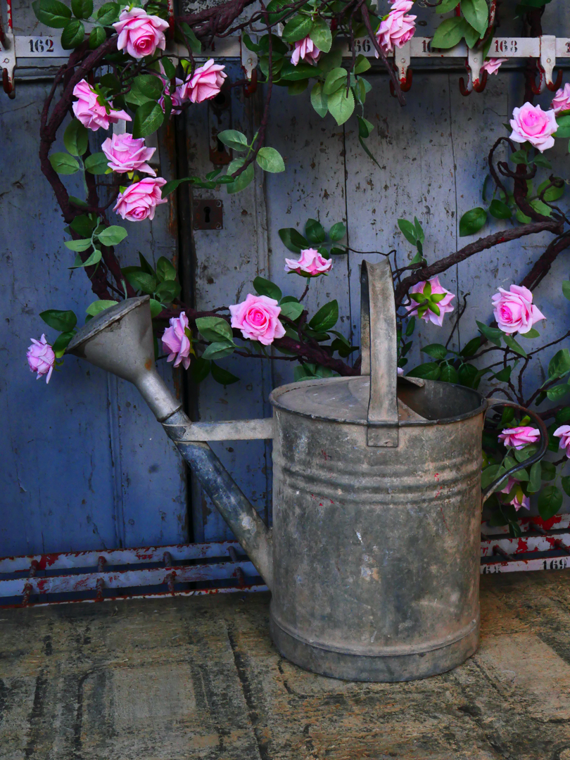 Arrosoir en zinc rouge ref 5 – Image 6