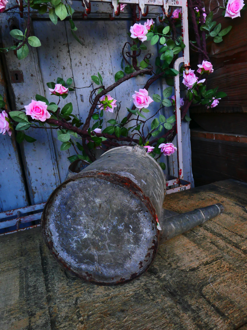 Arrosoir en zinc rouge ref 1 – Image 8