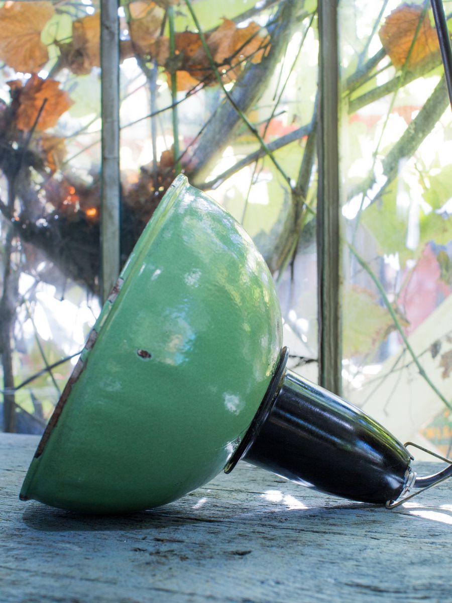 abat jour emaillee vert backelite origine Union Soviet – Image 8