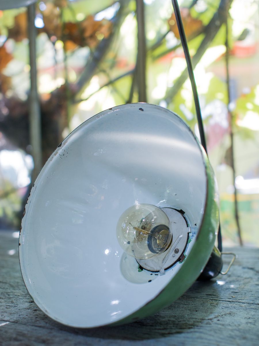 abat jour emaillee vert backelite origine Union Soviet – Image 9