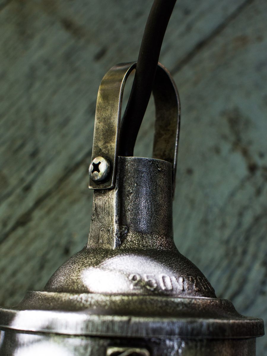 suspension metal et verre grande lampe ancienne industrielle – Image 9