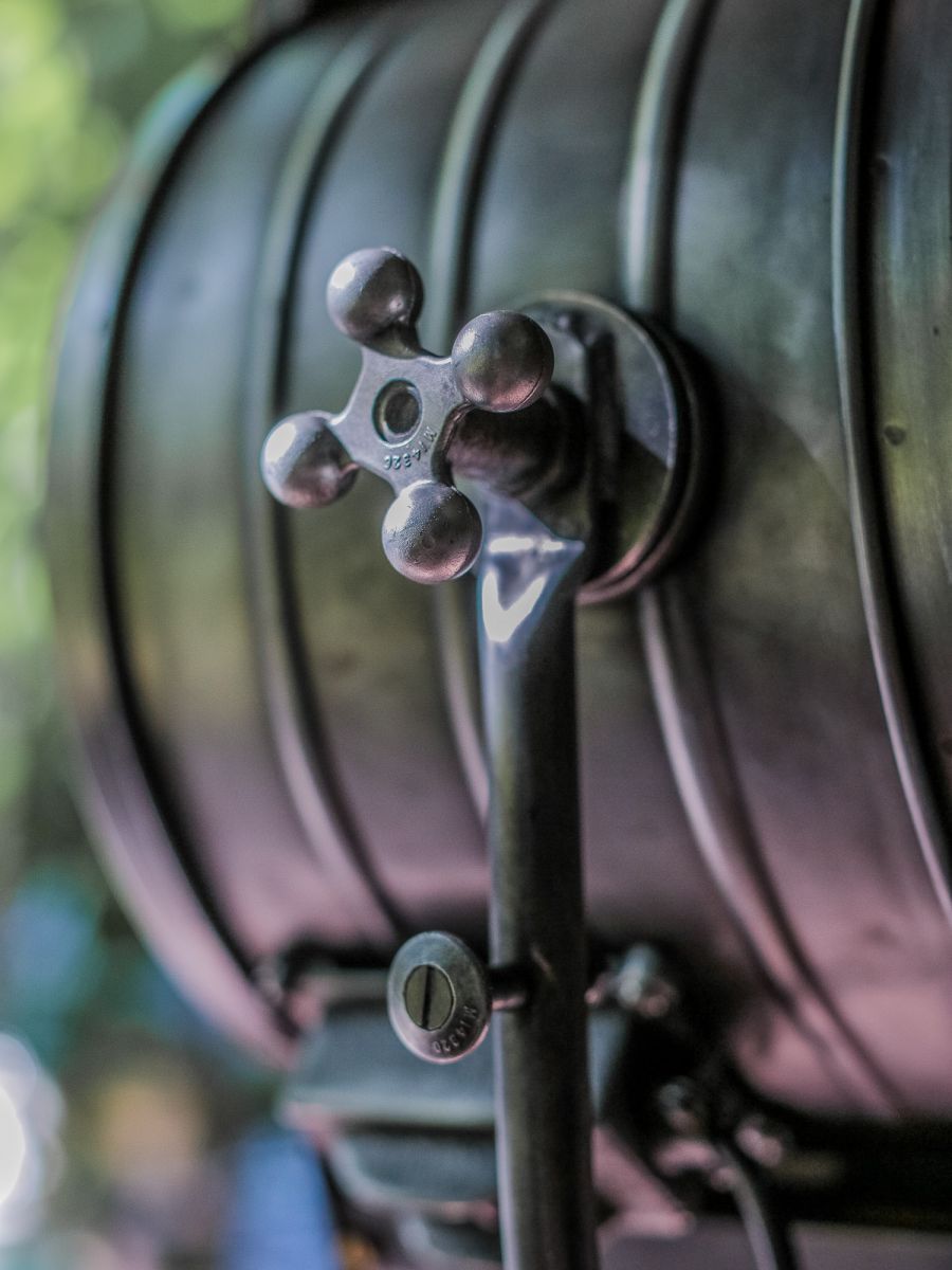 projecteur cinema MCALISTER des studios Hollywood Californie pied tripod – Image 12