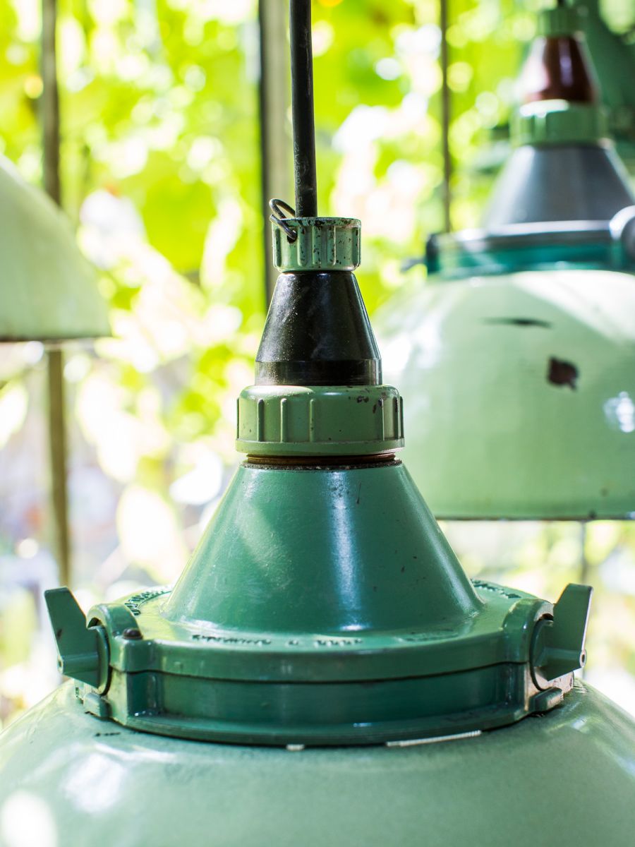 abat jour emaillee vert lampe industrielle globe verre – Image 5