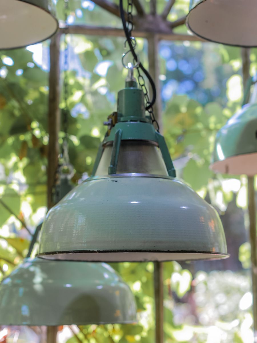 abat jour emaillee vert lampe industrielle holophane – Image 3