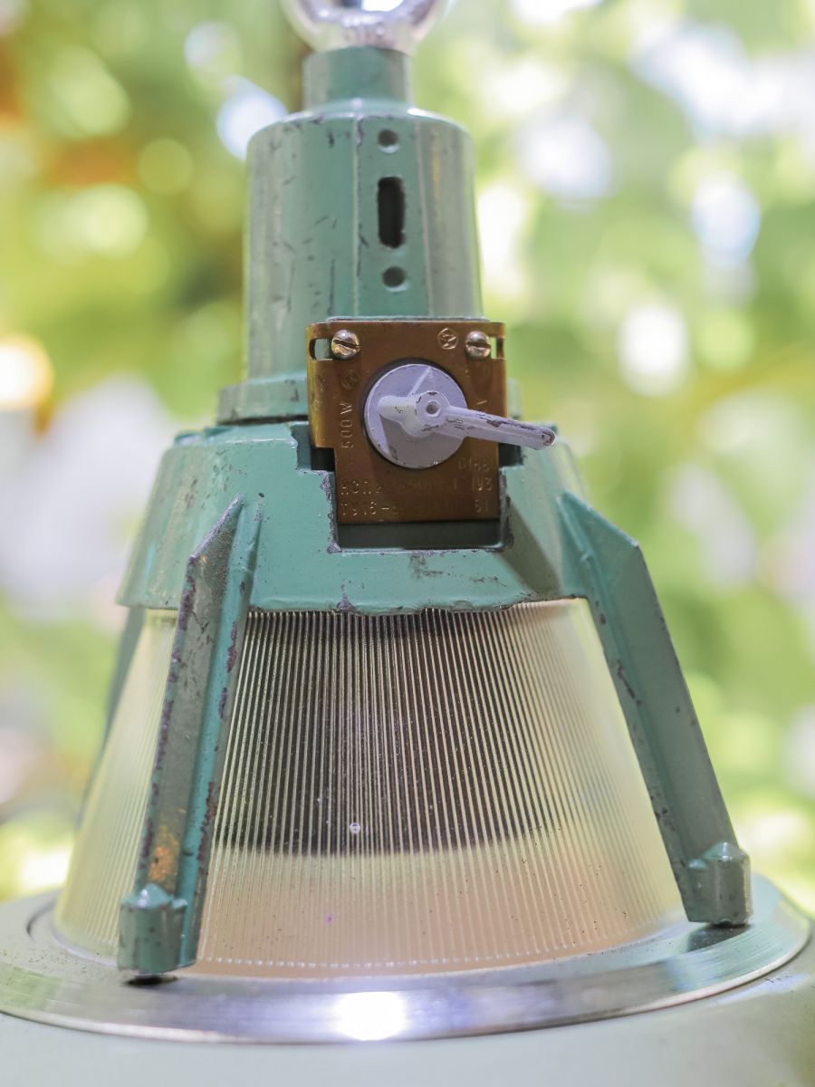 abat jour emaillee vert lampe industrielle holophane – Image 7