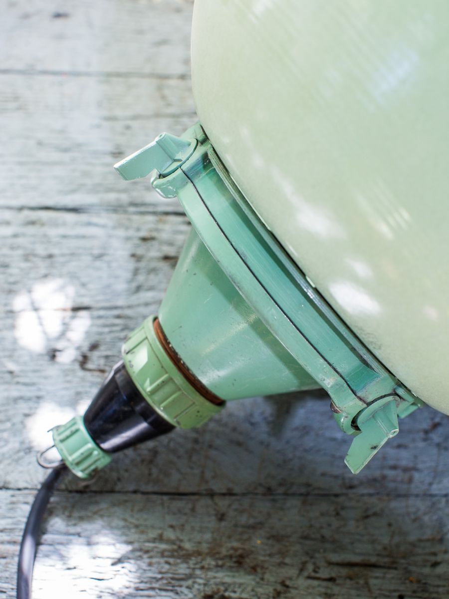 abat jour emaillee vert lampe industrielle globe verre – Image 11