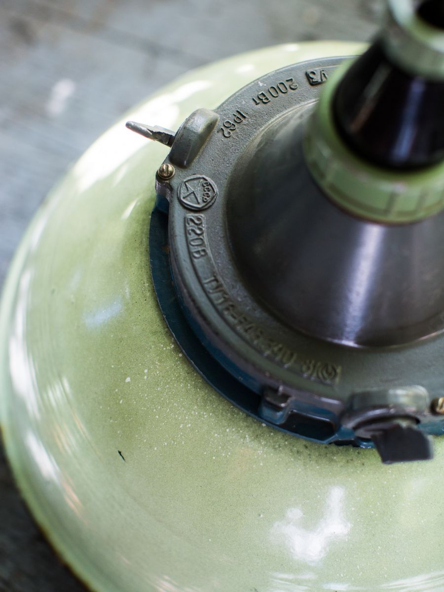 abat jour emaillee vert lampe industrielle globe verre – Image 5