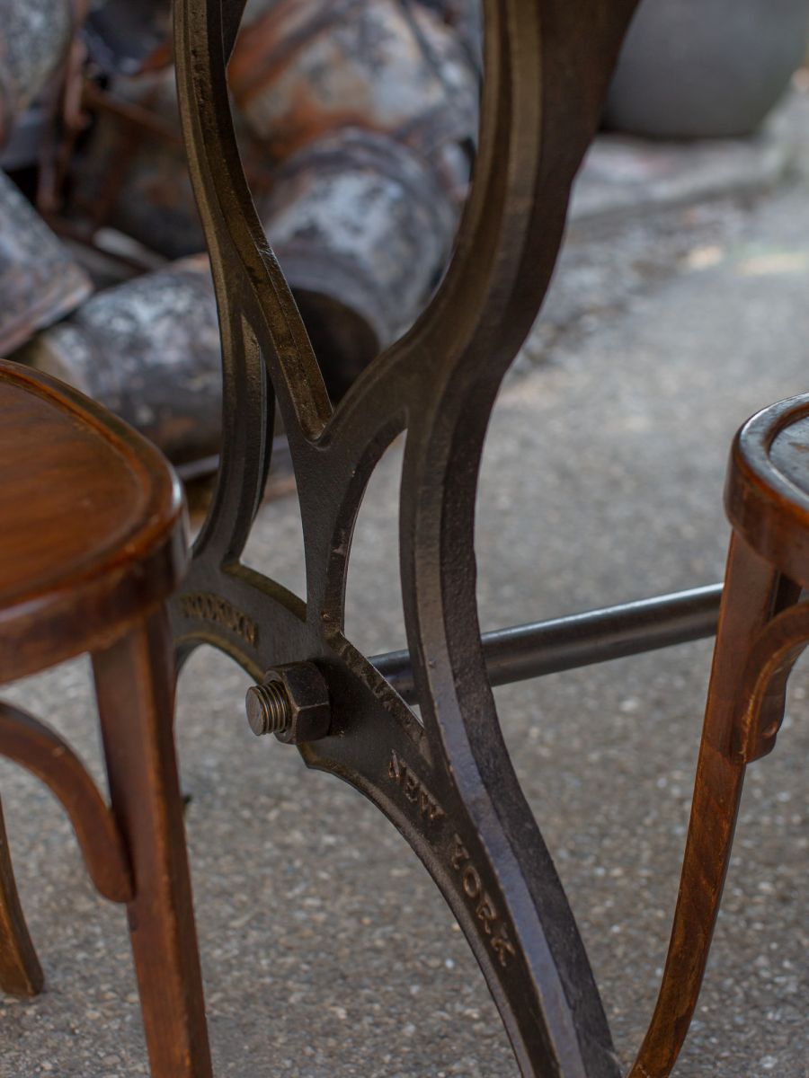 grande table industrielle plateau ancien chene massif pietement fonte – Image 19