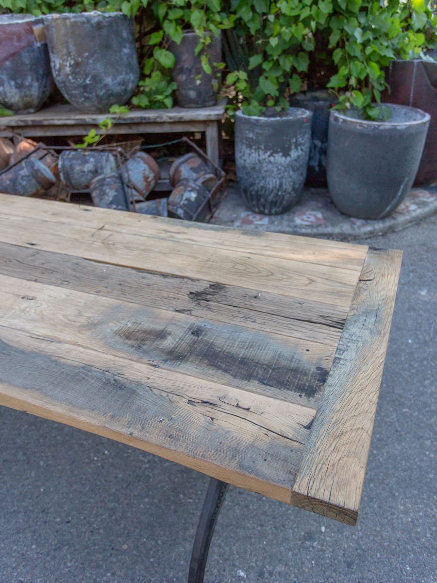 grande table industrielle plateau ancien chene massif pietement fonte – Image 2