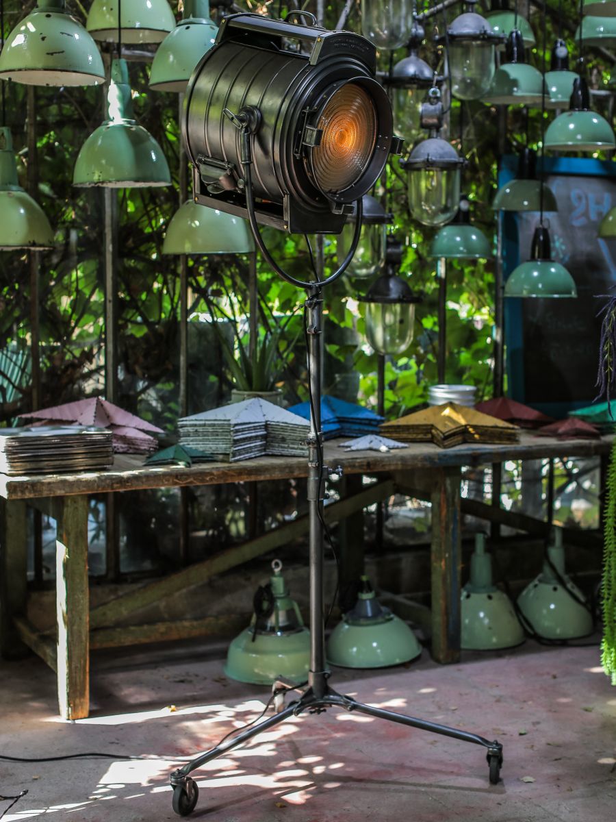 projecteur cinema MCALISTER des studios Hollywood Californie pied tripod – Image 2