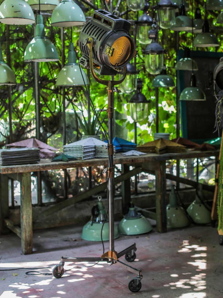 grand projecteur cinema MOLE RICHARDSON studio PINWOOD – Image 4