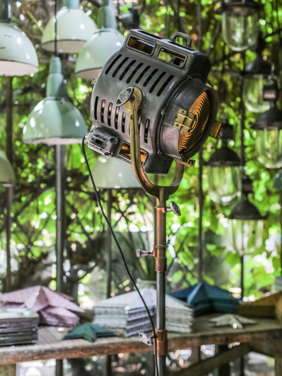 grand projecteur cinema MOLE RICHARDSON studio PINWOOD – Image 3