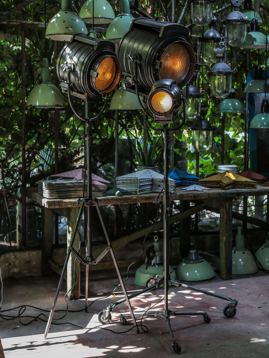 projecteur cinema MCALISTER des studios Hollywood Californie pied tripod – Image 23