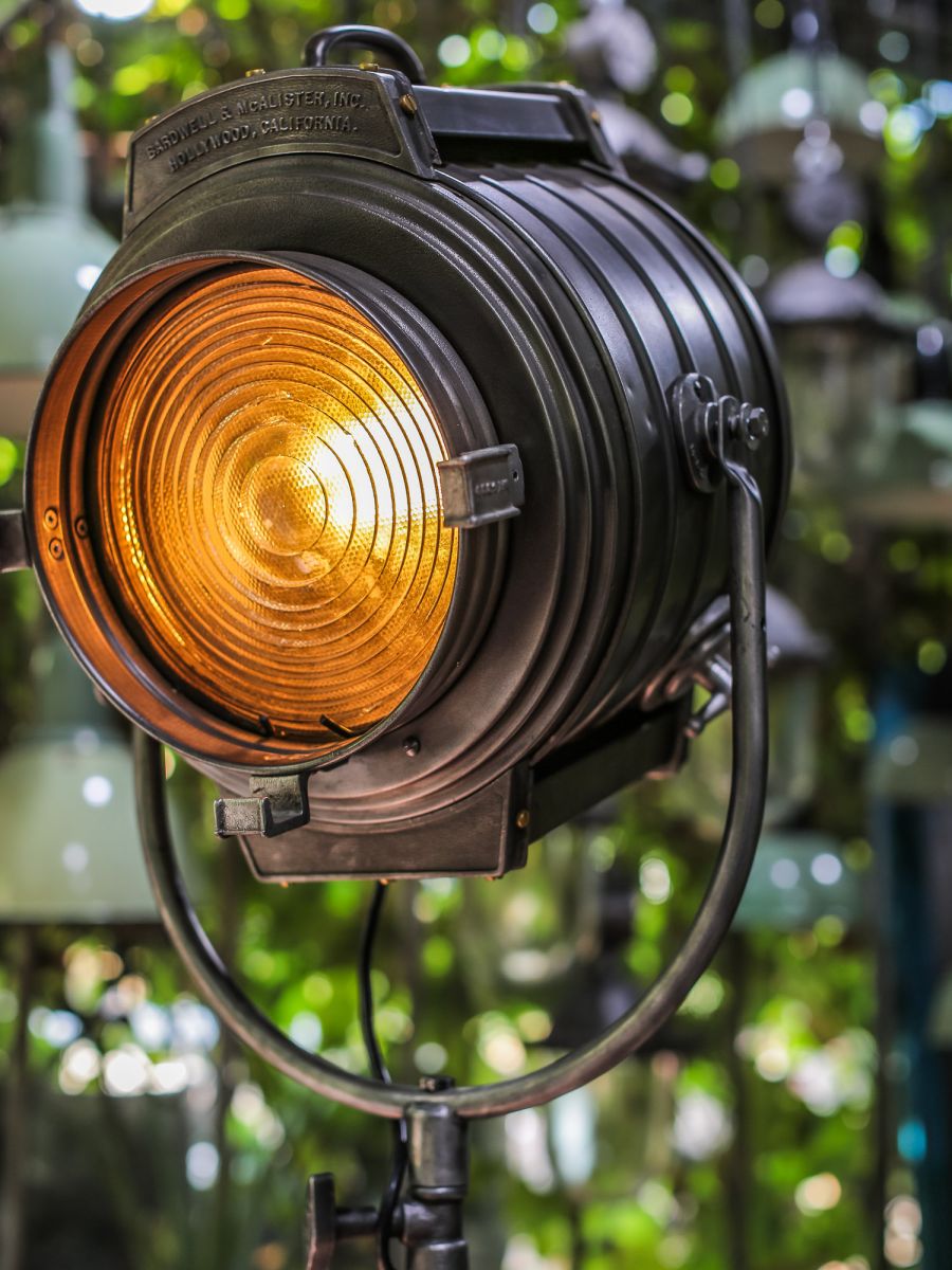 projecteur cinema MCALISTER des studios Hollywood Californie pied tripod – Image 3