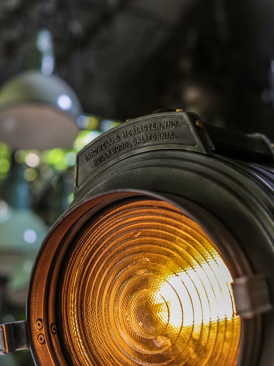 projecteur cinema MCALISTER des studios Hollywood Californie pied tripod – Image 6