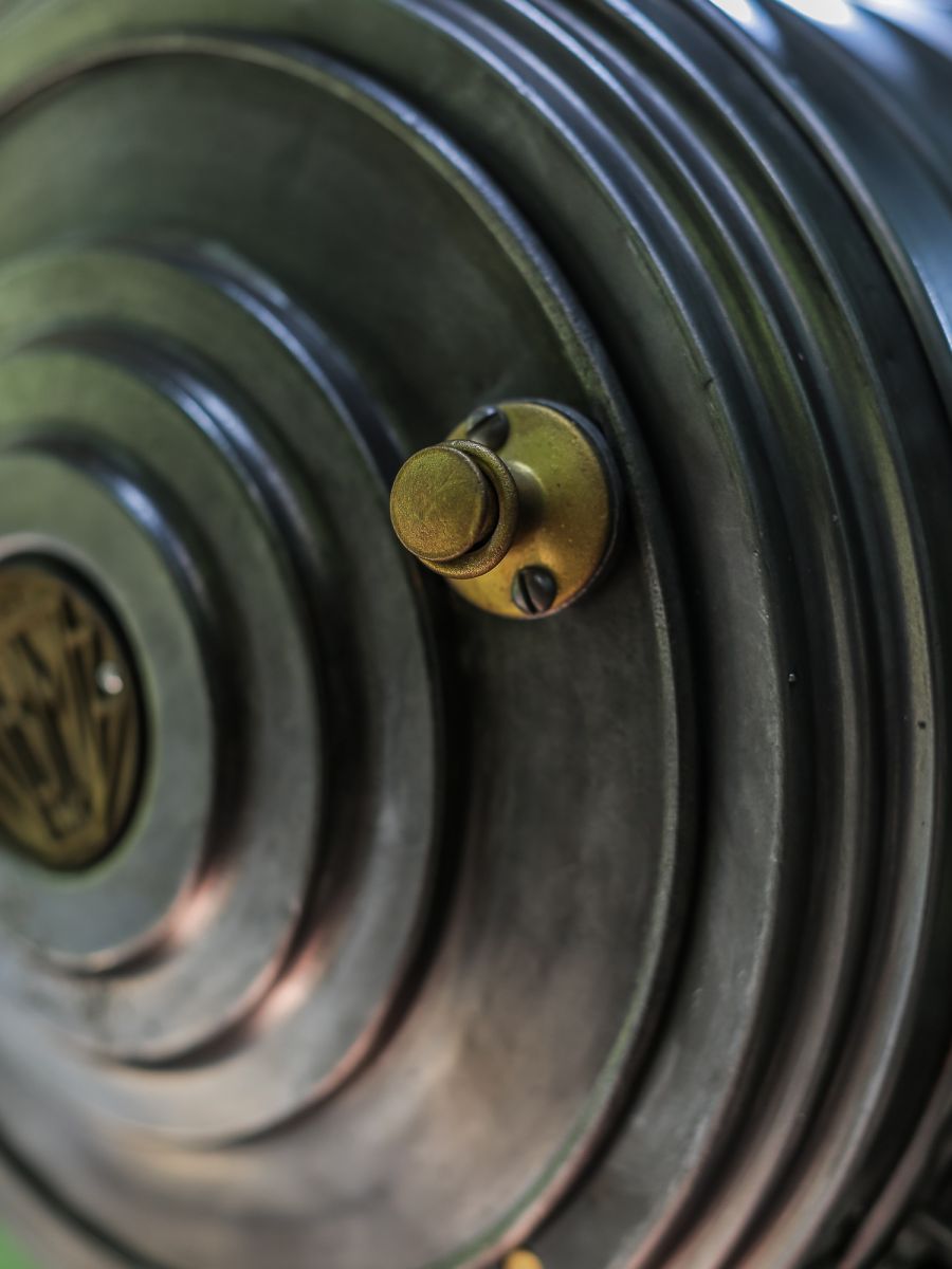 projecteur cinema MCALISTER des studios Hollywood Californie pied tripod – Image 16