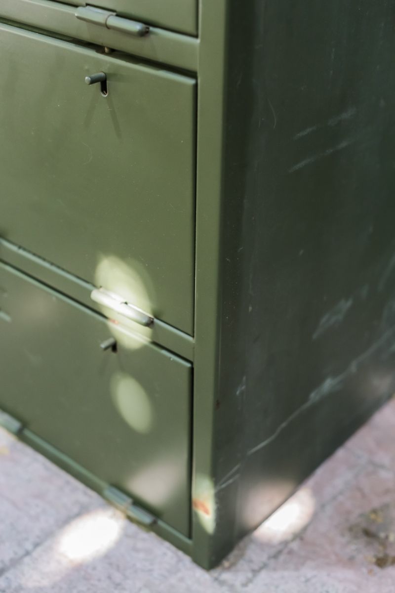 enfilade industrielle 12 compartiments atelier militaire plateau vieux chene massif – Image 8