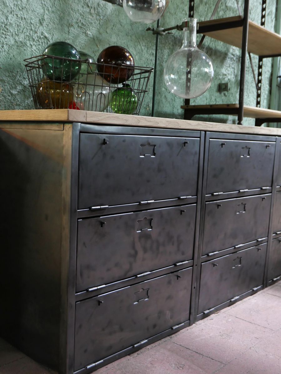 enfilade industrielle 9 compartiments atelier militaire plateau vieux chene massif – Image 5