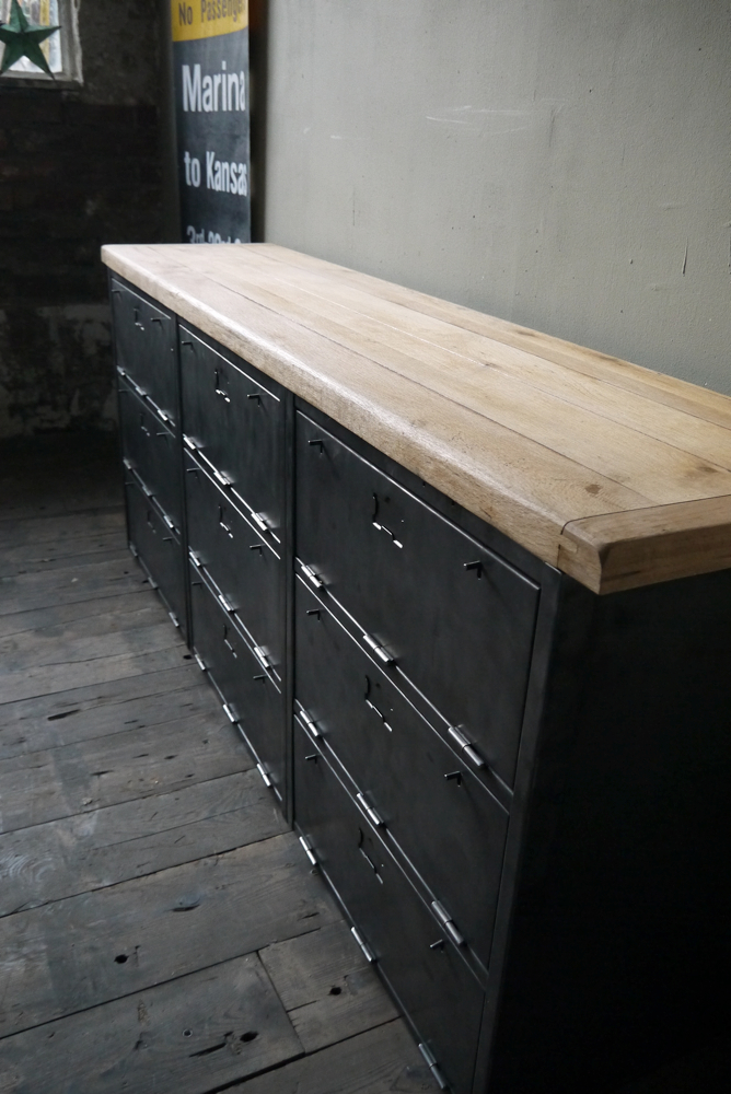 enfilade industrielle 9 compartiments atelier militaire plateau vieux chene massif – Image 11