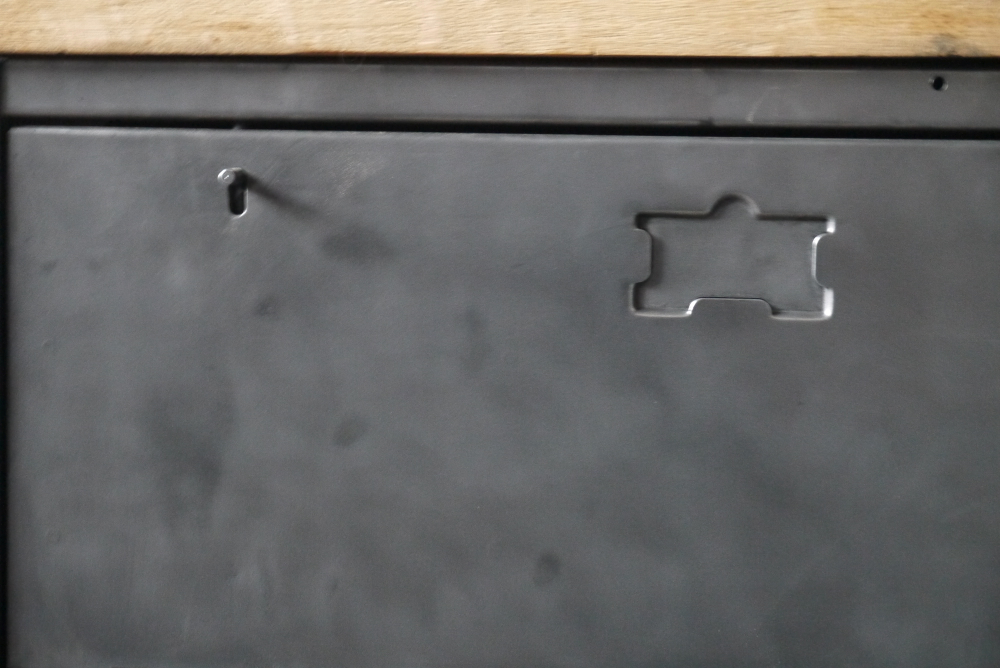 enfilade industrielle 9 compartiments atelier militaire plateau vieux chene massif – Image 7