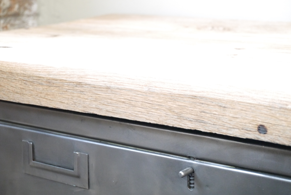 enfilade industrielle 9 compartiments atelier militaire plateau vieux chene massif – Image 7