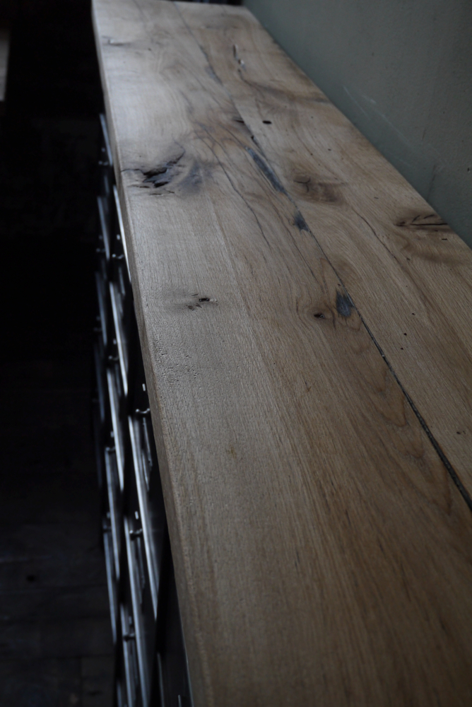 ancien meuble enfilade 20 casiers industriel a clapet roneo 1950 plateau chene massif – Image 6