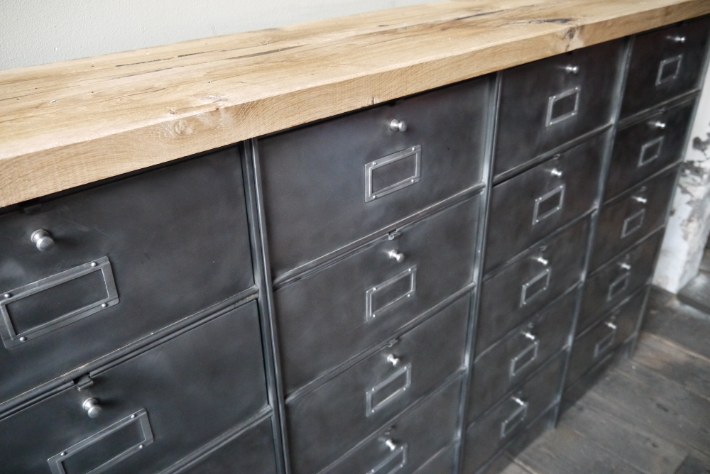 ancien meuble enfilade 20 casiers industriel a clapet roneo 1950 plateau chene massif – Image 12