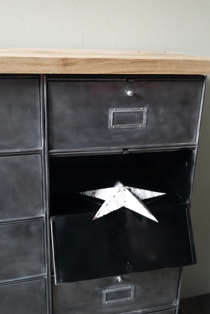 ancien meuble enfilade 20 casiers industriel a clapet roneo 1950 plateau chene massif – Image 10