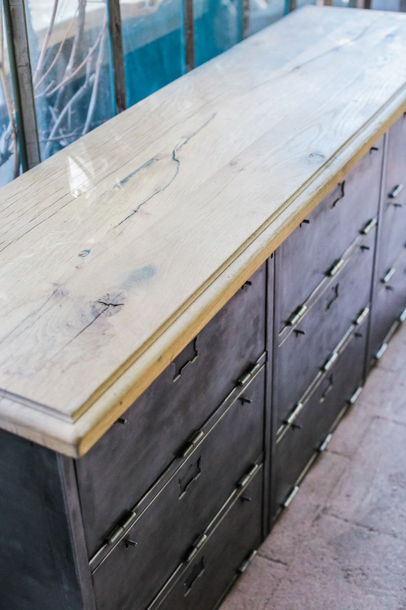 enfilade industrielle 9 compartiments atelier militaire plateau vieux chene massif – Image 10