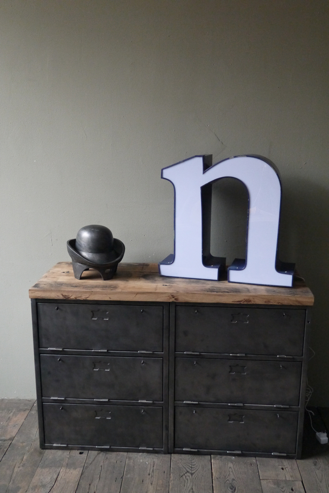 enfilade industrielle 6 compartiments atelier militaire plateau vieux chene massif – Image 13