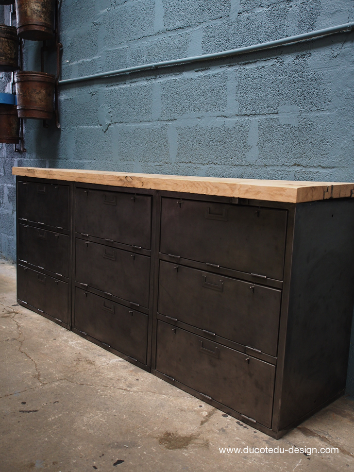 enfilade industrielle 9 compartiments atelier militaire plateau vieux chene massif – Image 17