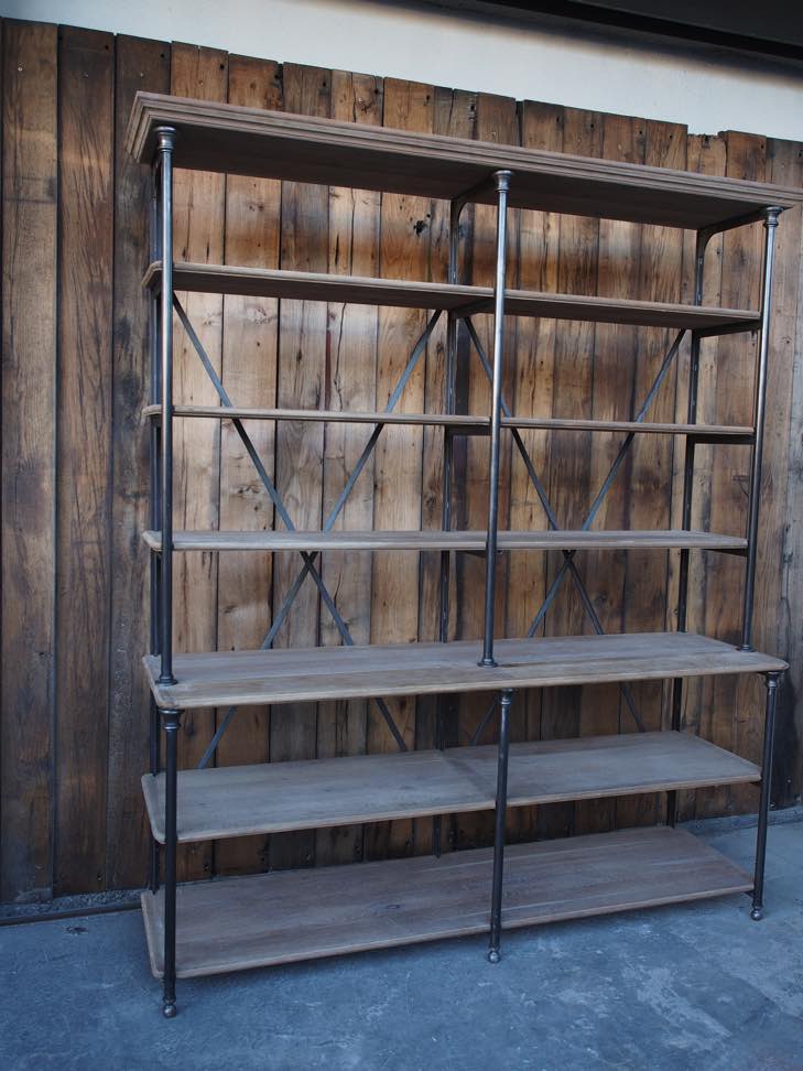 grande etagere bibliotheque de boutique Parisienne – Image 2