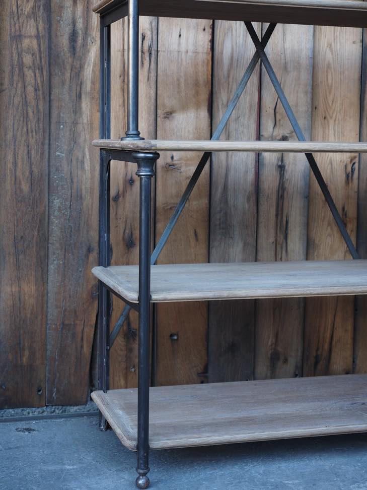 grande etagere bibliotheque de boutique Parisienne – Image 4