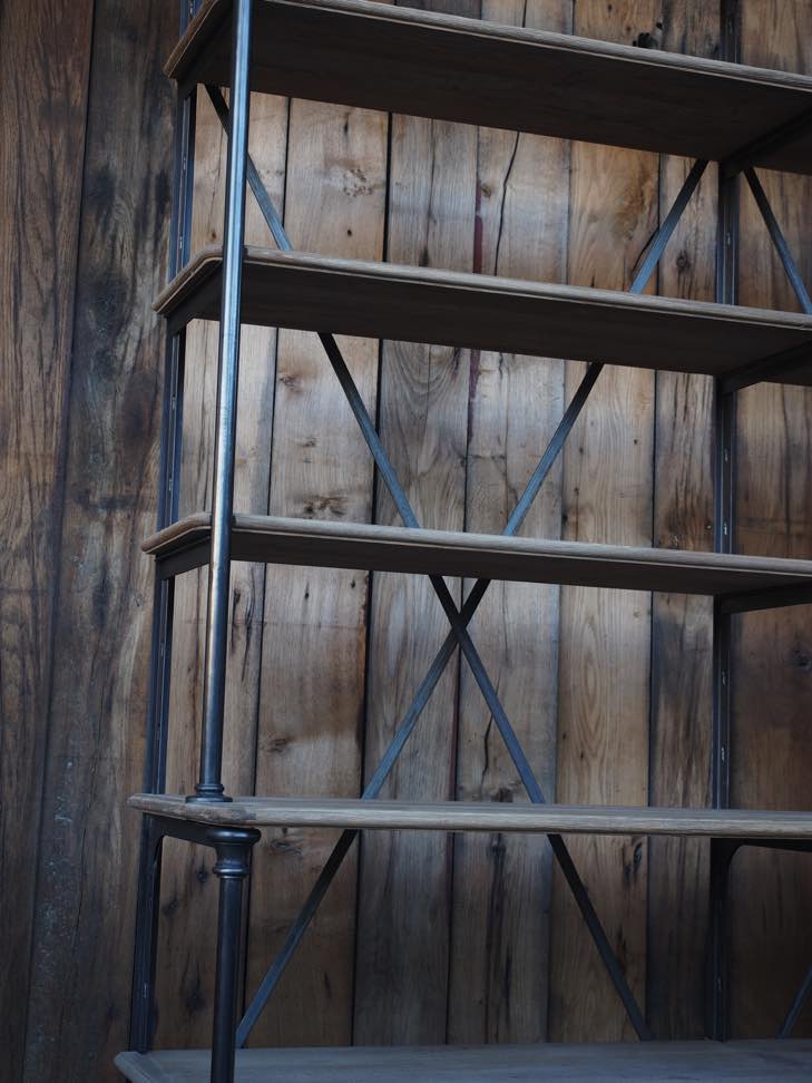 grande etagere bibliotheque de boutique Parisienne – Image 5