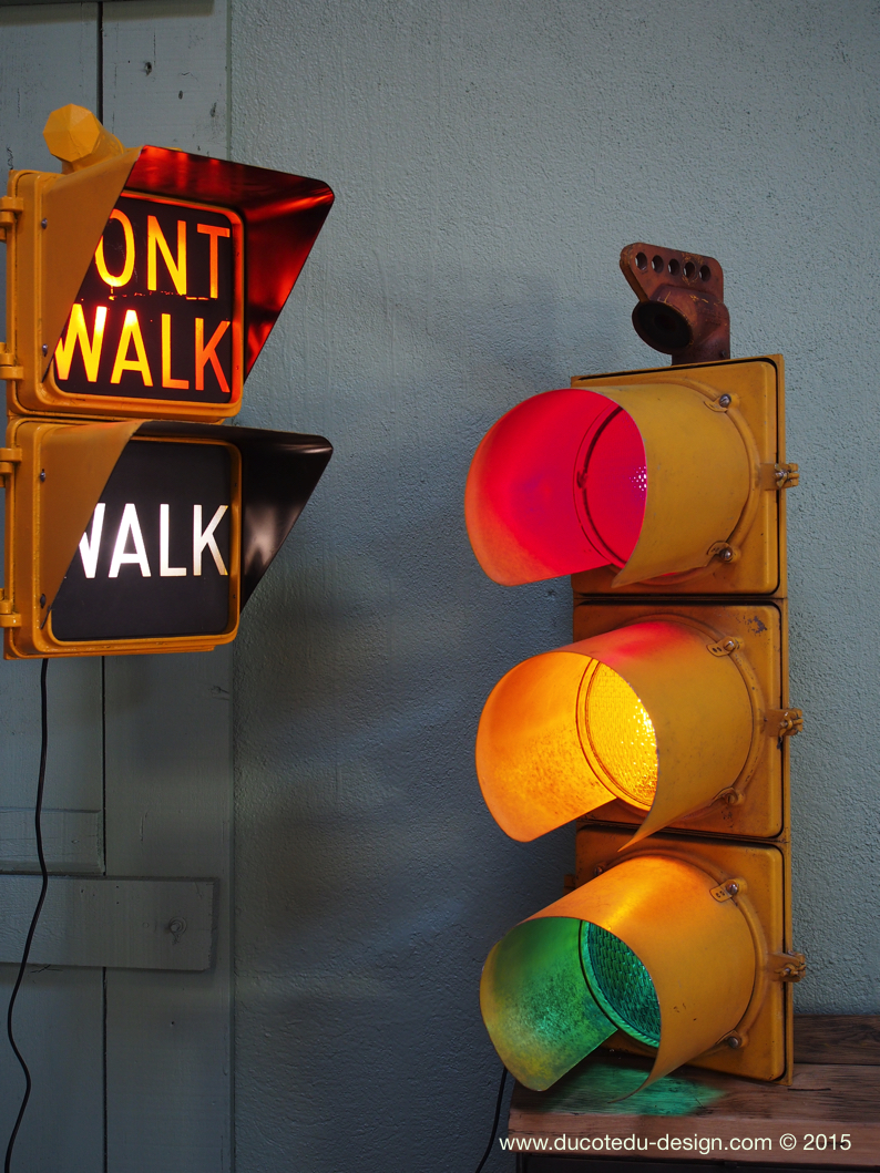 New York feu dont walk americain vintage USA jaune d'origine avec fixations murale – Image 13